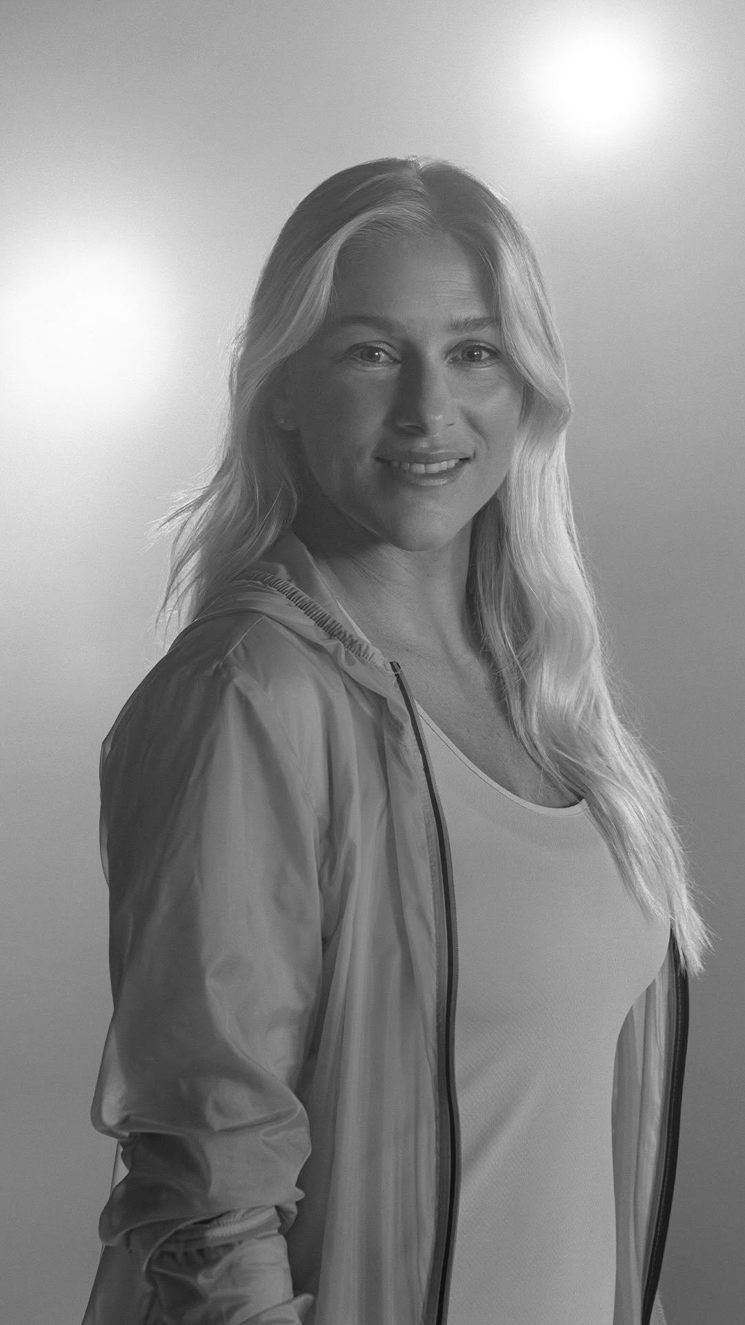 tatiwest 게시물 이미지: Depois de anos vivendo no ritmo das ondas, ela...