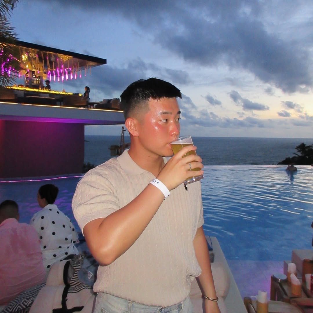 tatsuki_kippe 게시물 이미지: @firaphuket 
エモエモ🖤🍻