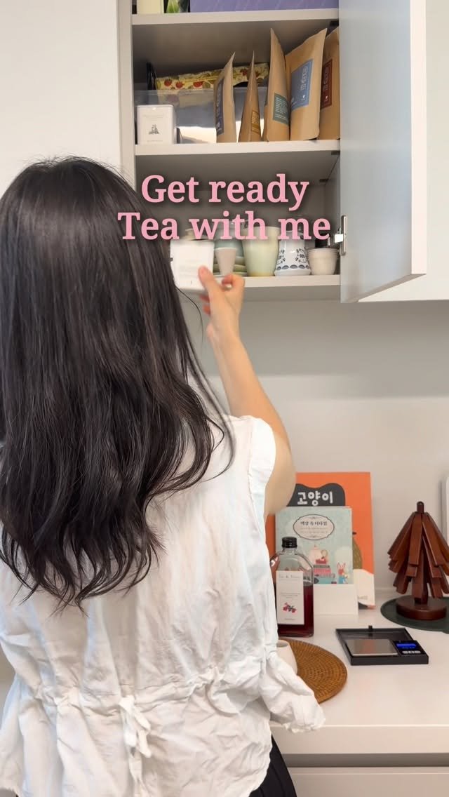 tea.ara_flows 게시물 이미지: Get ready tea with me🍵

말차 카페인 때문에 못...