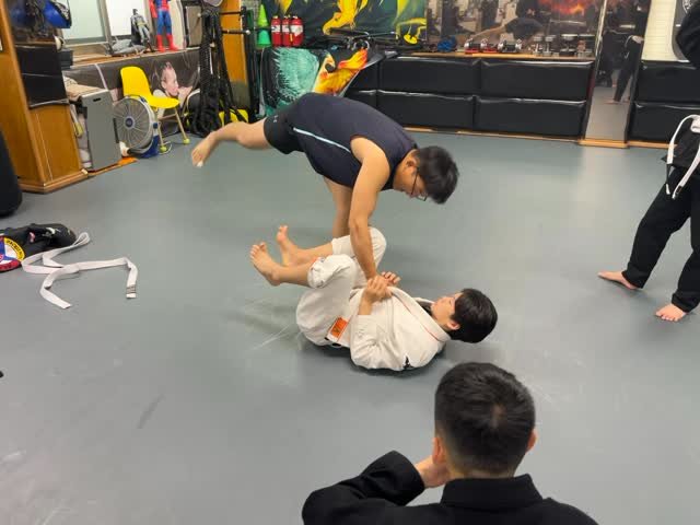 team_strike_pocheon 게시물 이미지: 가드패스 연습🥋