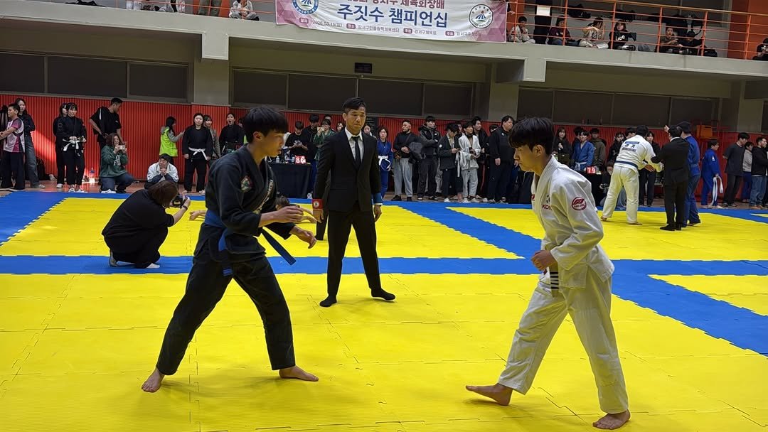 Photo shared by 포천 팀스트라이크 주짓수 킥복싱 호신술 on March 15, 2026 tagging @sdx_1377. May be an image of martial arts and text.