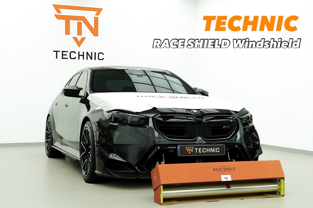 Photo by 박창모 [PPF 랩핑 썬팅] 테크닉 TECHNIC on November 10, 2025. May be an image of car and text that says 'IN C TECHNIC RACE SHIELD Windshield S TECHNIC TECHNIO RACE RACESHIELD CESHIELD พุ'.