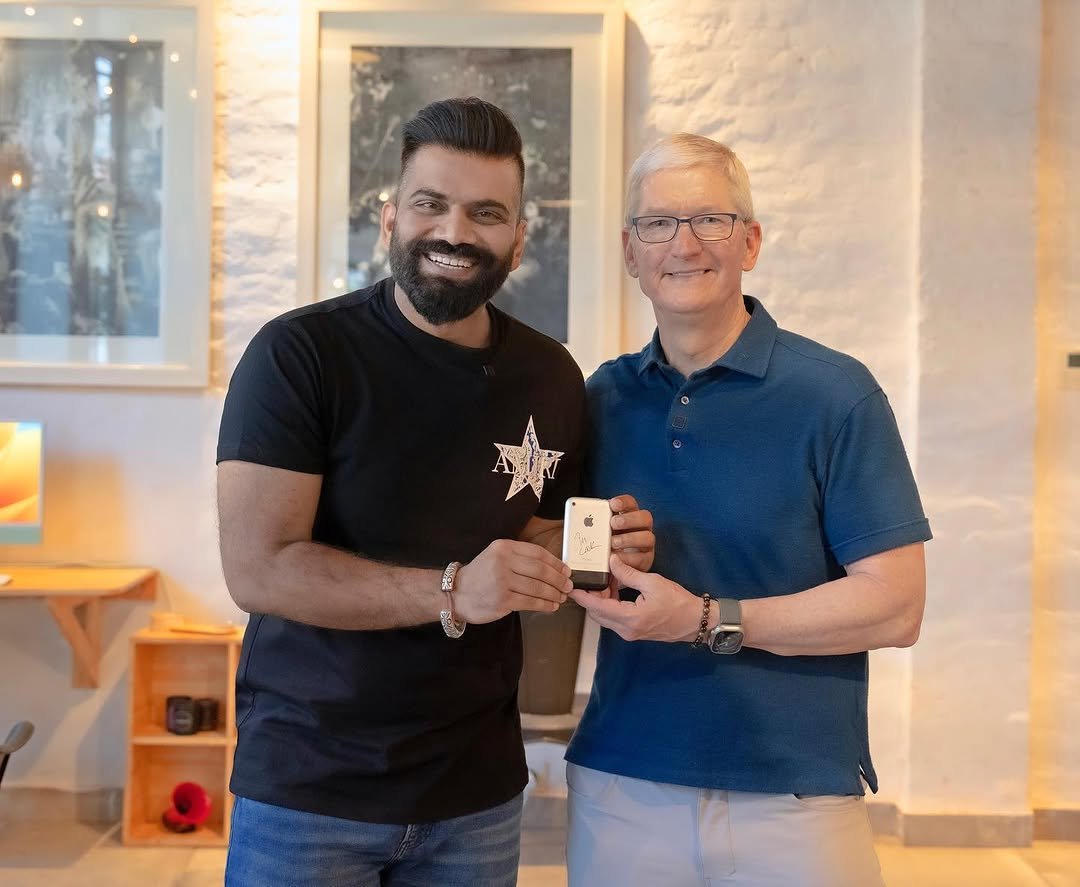 Photo shared by Gaurav Chaudhary on April 22, 2023 tagging @apple.