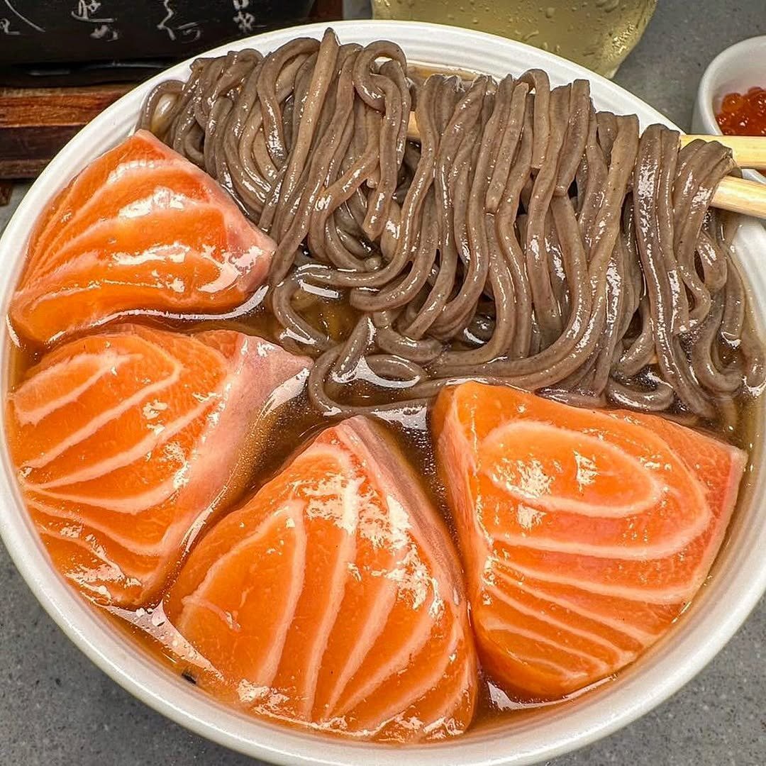 연어에 메밀면 최애