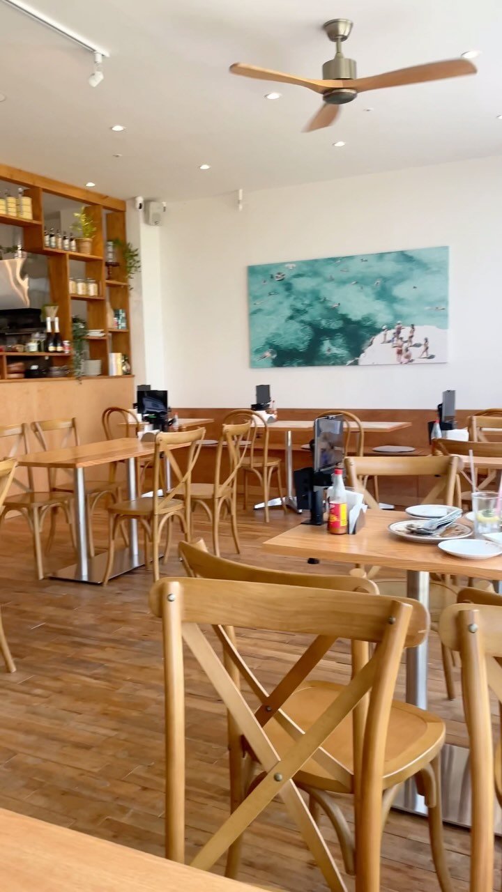 territory_official_ 게시물 이미지: 이제 완연한 봄날씨🤍 푸릇푸릇 창밖으로 보이는 뷰가 정말 예뻐요!!
식사후 가볍게...