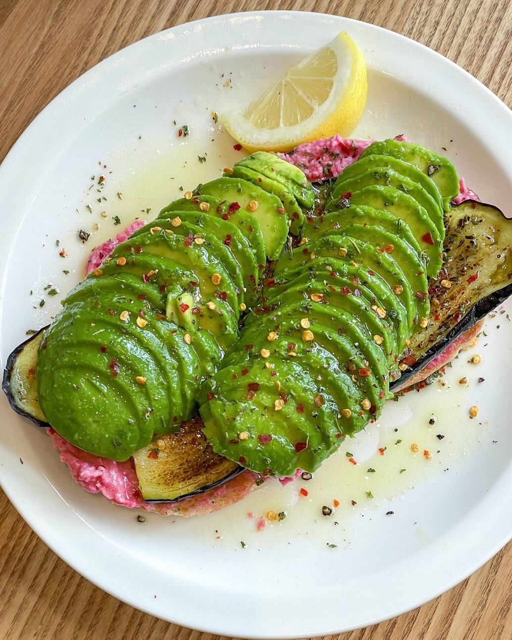 Photo shared by 송도 브런치 카페 테리토리 on September 24, 2025 tagging @territory_official_, and @vegetory_lab. May be an image of avocado, toast and text.