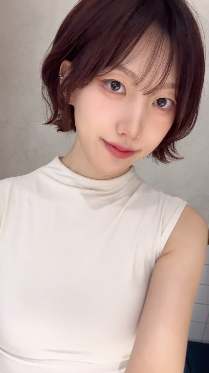 tg_sungwook 게시물 이미지: 목선이 예뻐보이는 단발펌 디자인 🤍
.
단발은 길이감/커트에 따라 
이목구비를...