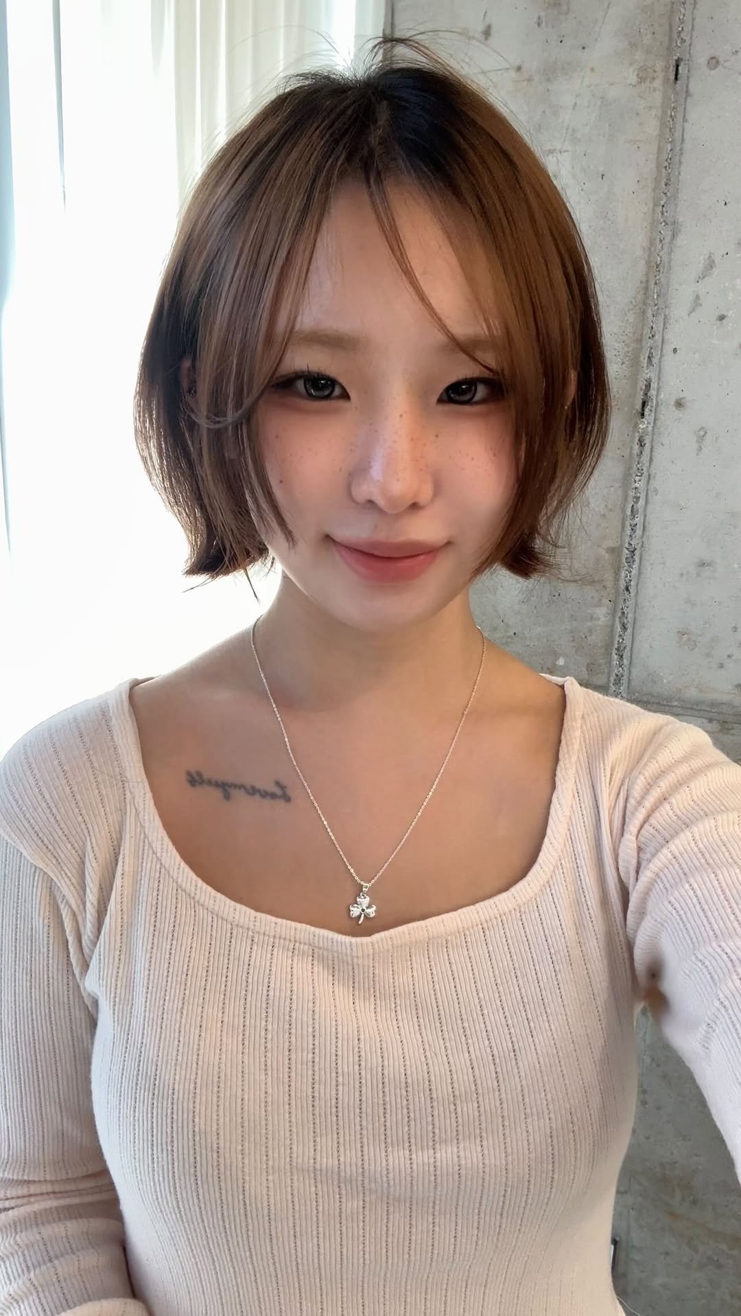 tg_sungwook 게시물 이미지: 이것이 미카사 앞머리st 단발펌 입니다 !!

뾰족한 미카사의 앞머리처럼
전체적으로...