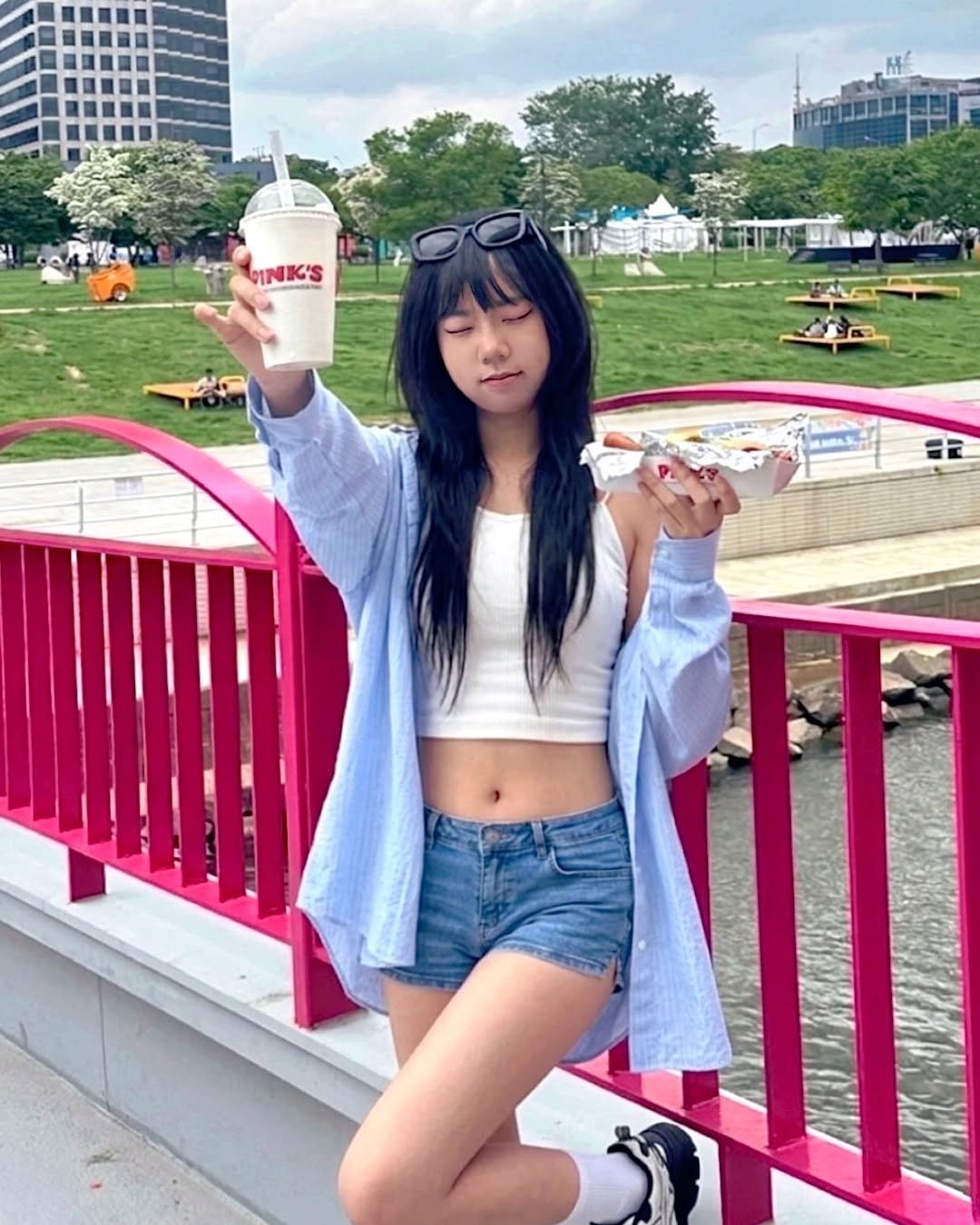 th2__a 게시물 이미지: #광고 입안 가득 팡팡 터지는 육즙 파티! 🌭
LA 할리우드 레전드,...