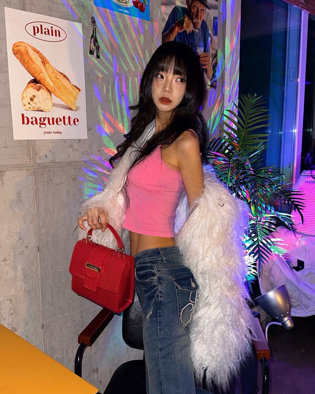 Photo shared by sa♡⃕ on January 06, 2026 tagging @ilovebabara, @claireciel_style, and @schism.inducing. May be an image of one or more people, hair and top.