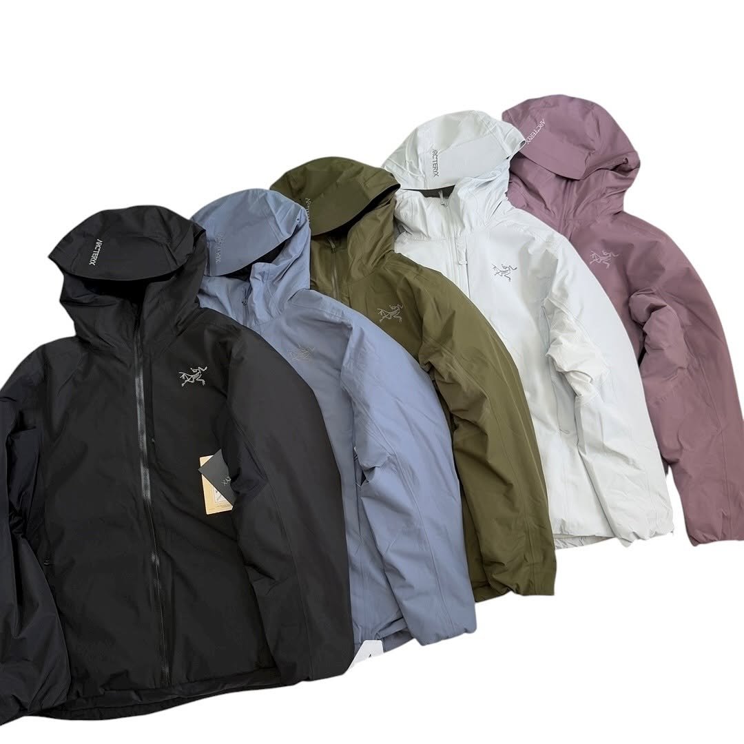 Photo shared by vintage_company.10000 on November 06, 2025 tagging @vintagecompany8000, @vintage_companythree, @vintage_company.4, and @th_vintage_. May be an image of goosedown coat, fleece, jacket, raincoat, parka and text.