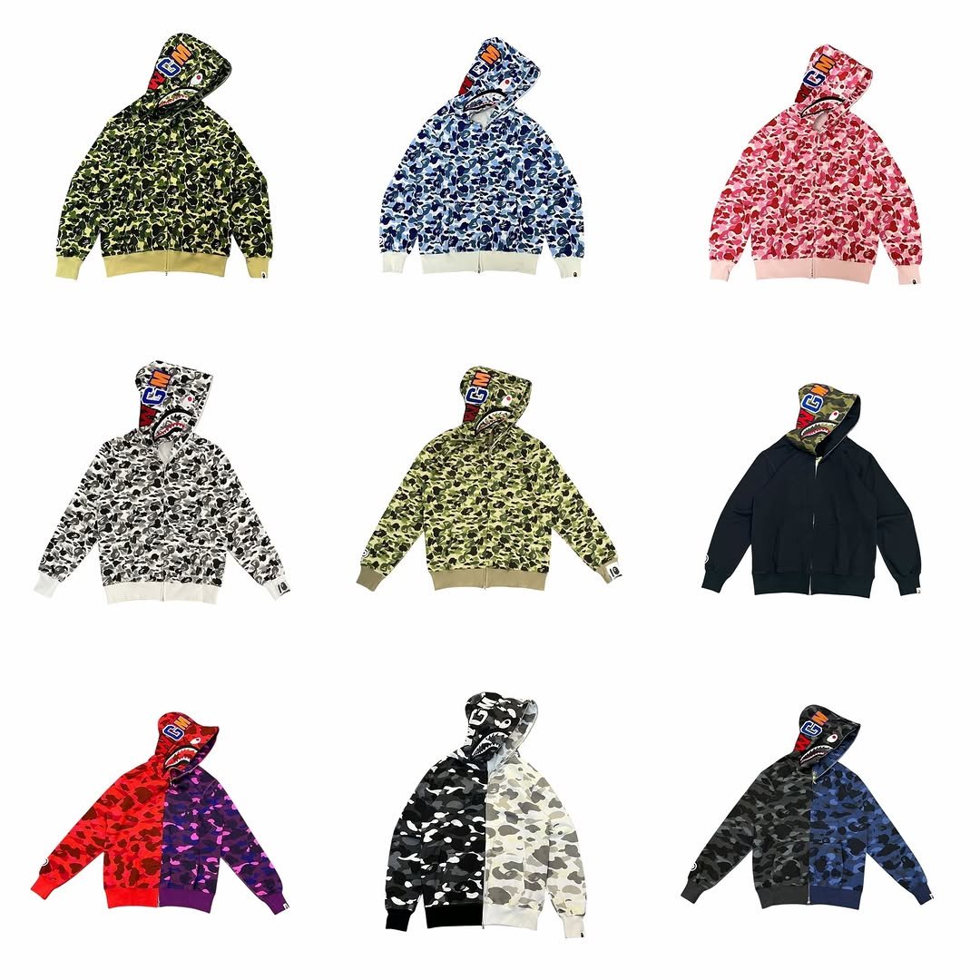 Photo by TH_VINTAGE_ on February 25, 2026. May be an image of fleece, face mask, parka and text.