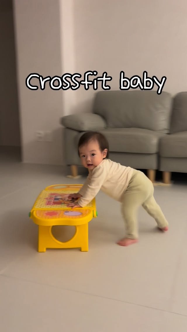 thank_u_girl 게시물 이미지: 크로스핏 썰매밀기를 매일 실천하는, 근데 아직 못 걷는 ㅋㅋㅋ 
12개월 땡큐의...