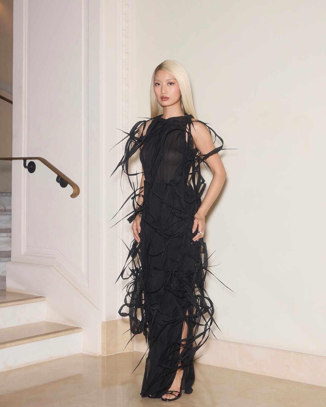 thanya 게시물 이미지: For @festivaldecannes I wanted to wear...