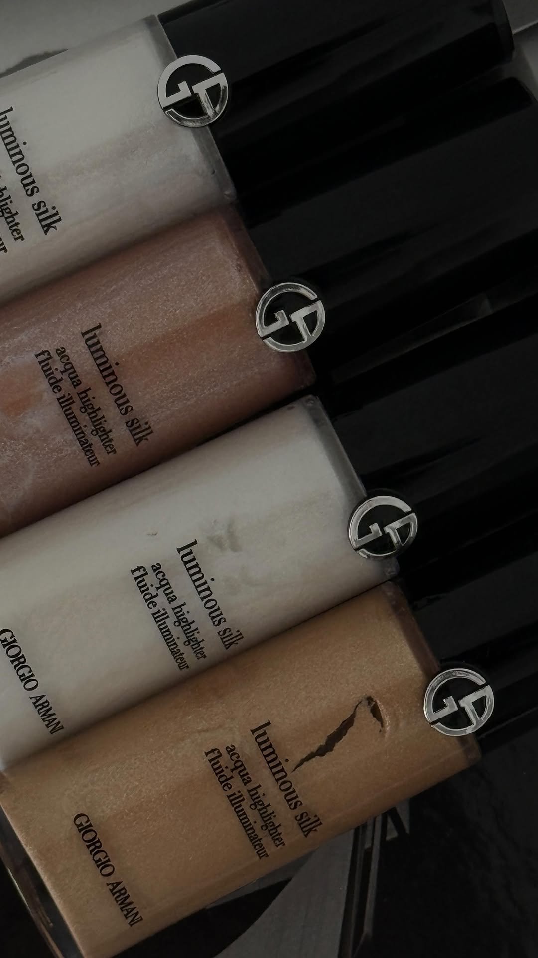 thanya 게시물 이미지: Anzeige | Holiday glam on ✨ @armanibeauty...