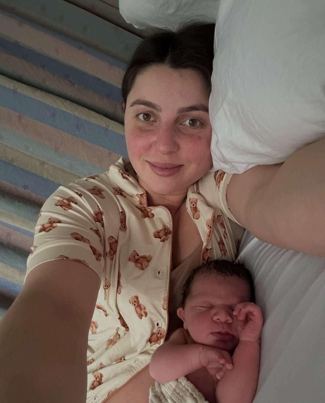 Photo by Stephanie De Angelis on February 20, 2026. May be an image of baby, sleeping, blanket, baby bed, bedroom and text.