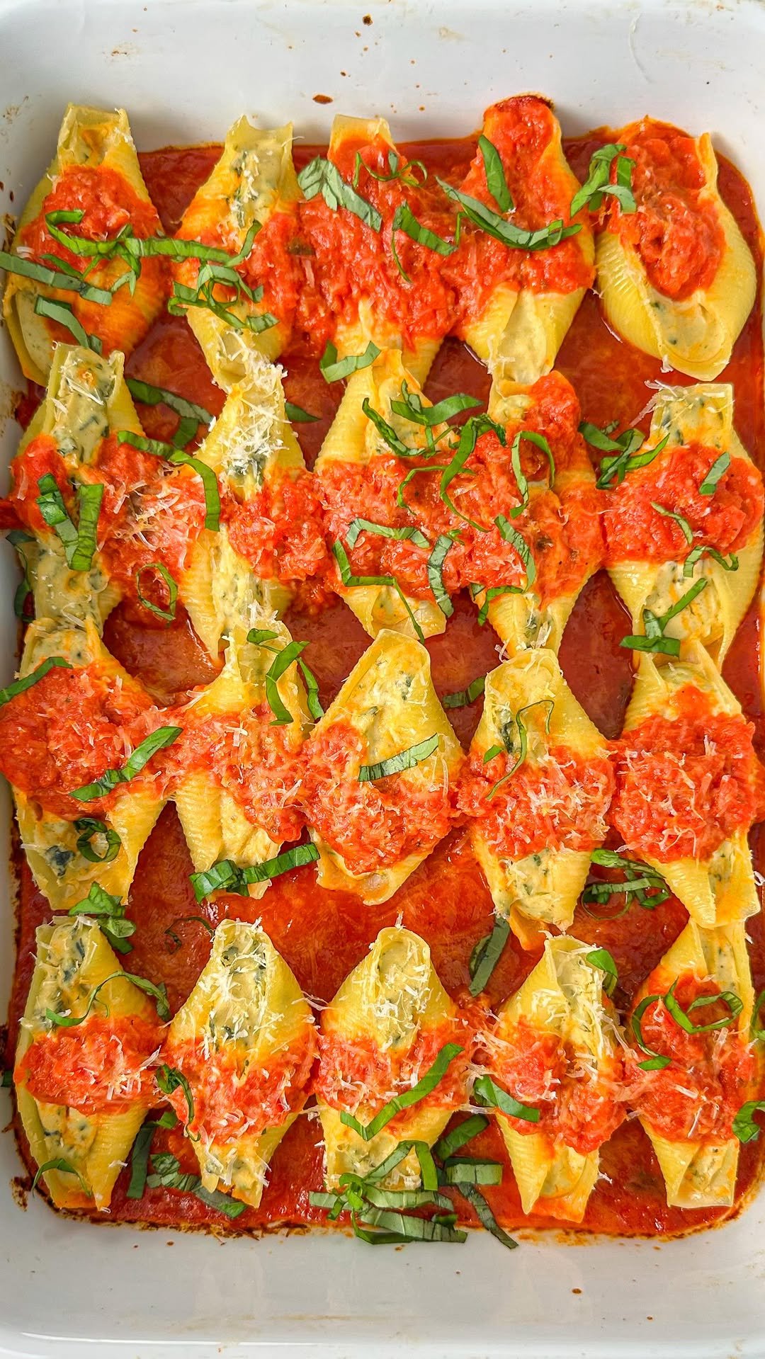 that.veganbabe 게시물 이미지: Stuffed Shells >>> Pasta 

Find the full...