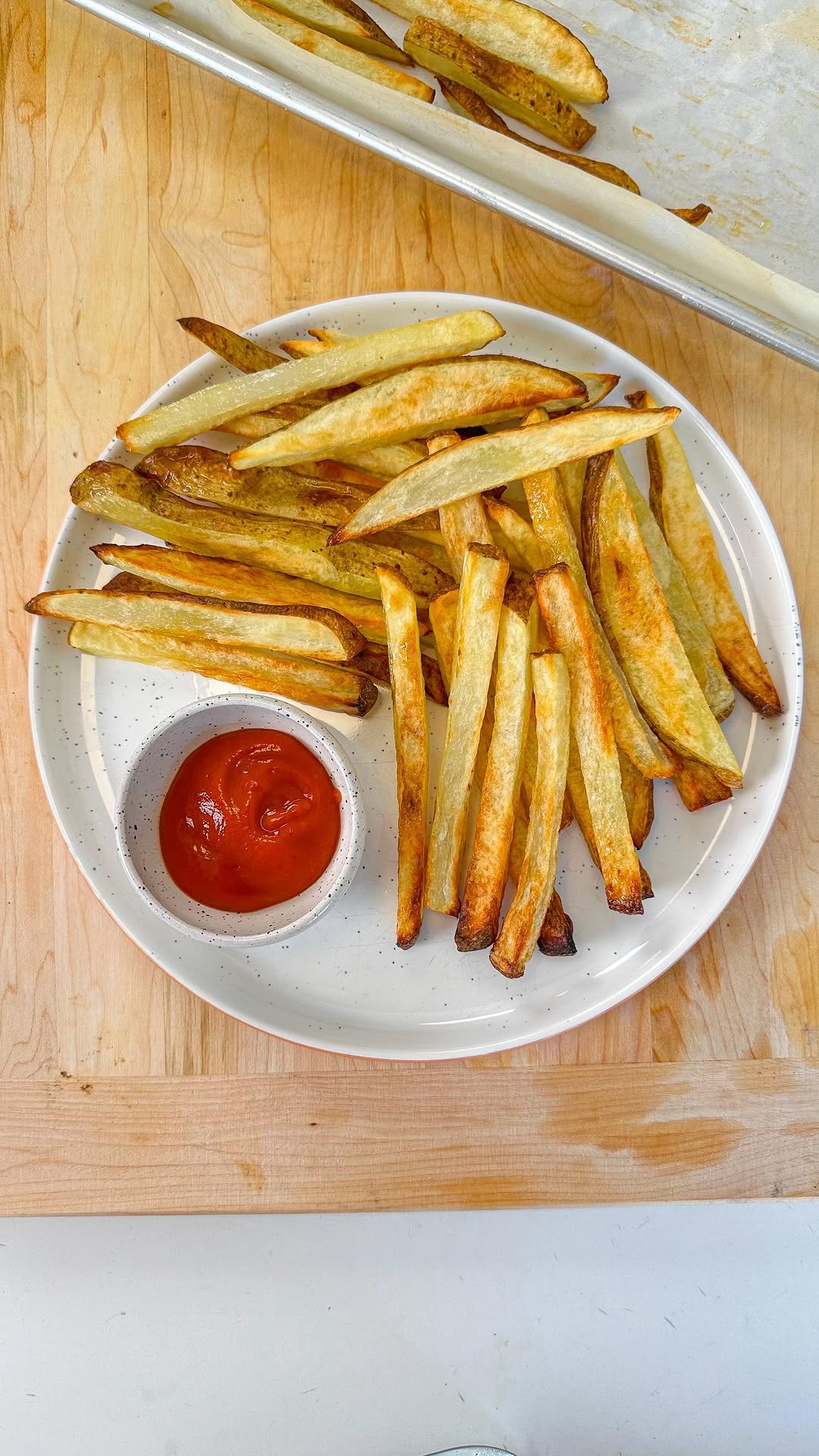 that.veganbabe 게시물 이미지: How to make the Crrrrrrispiest Baked Fries at...