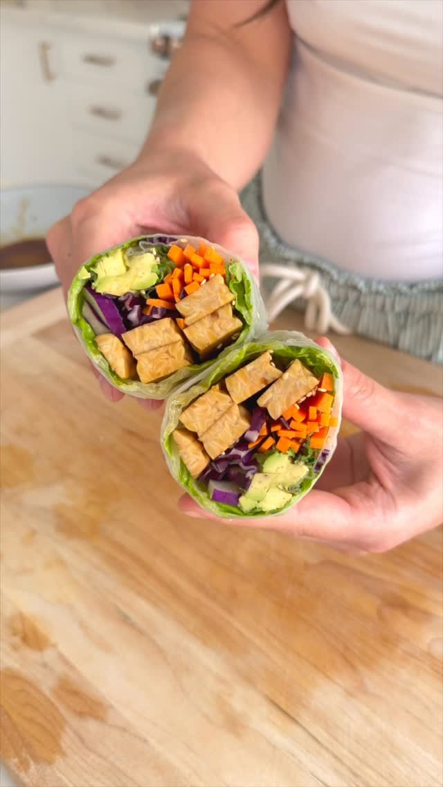 that.veganbabe 게시물 이미지: 10 minute meal!

Spring Roll Burrito - full...