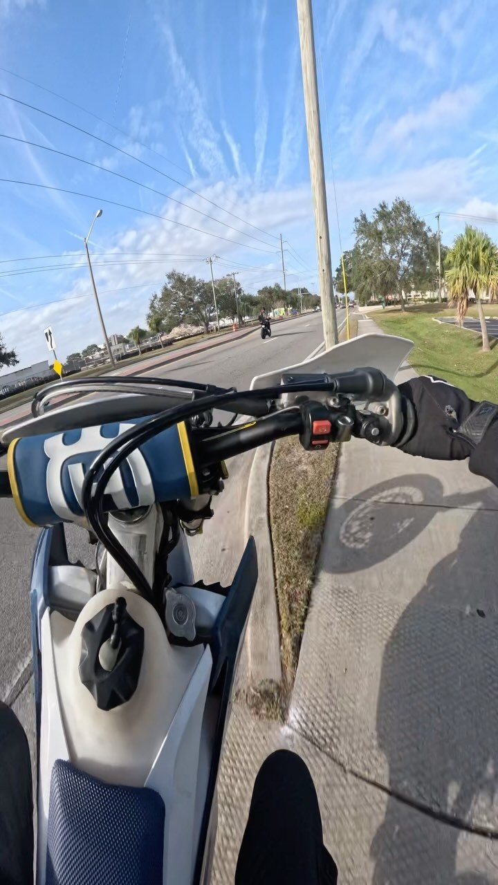that_irish_guy31 게시물 이미지: And people tell me I should get a street bike...