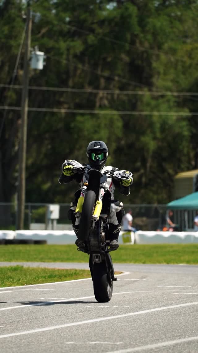 that_irish_guy31 게시물 이미지: On any Sunday. #supermoto #supermotard #sumo