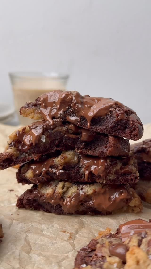 the_bananadiaries 게시물 이미지: Small Batch FUDGY Brookie Cookies!! Made...