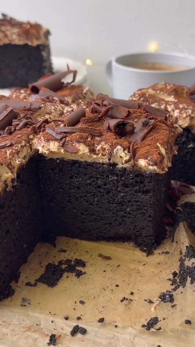 the_bananadiaries 게시물 이미지: One Bowl MOIST Chocolate Espresso Cake!! Made...