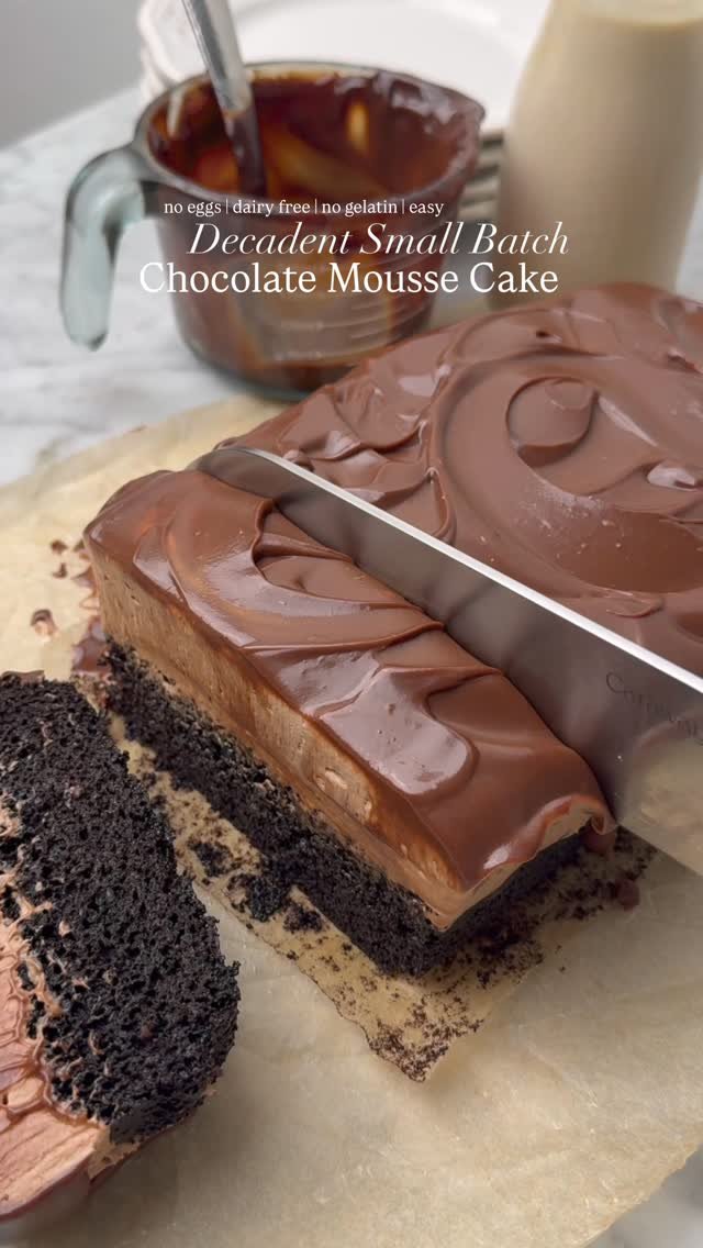 the_bananadiaries 게시물 이미지: Small Batch MOIST Chocolate Mousse Cake!! No...