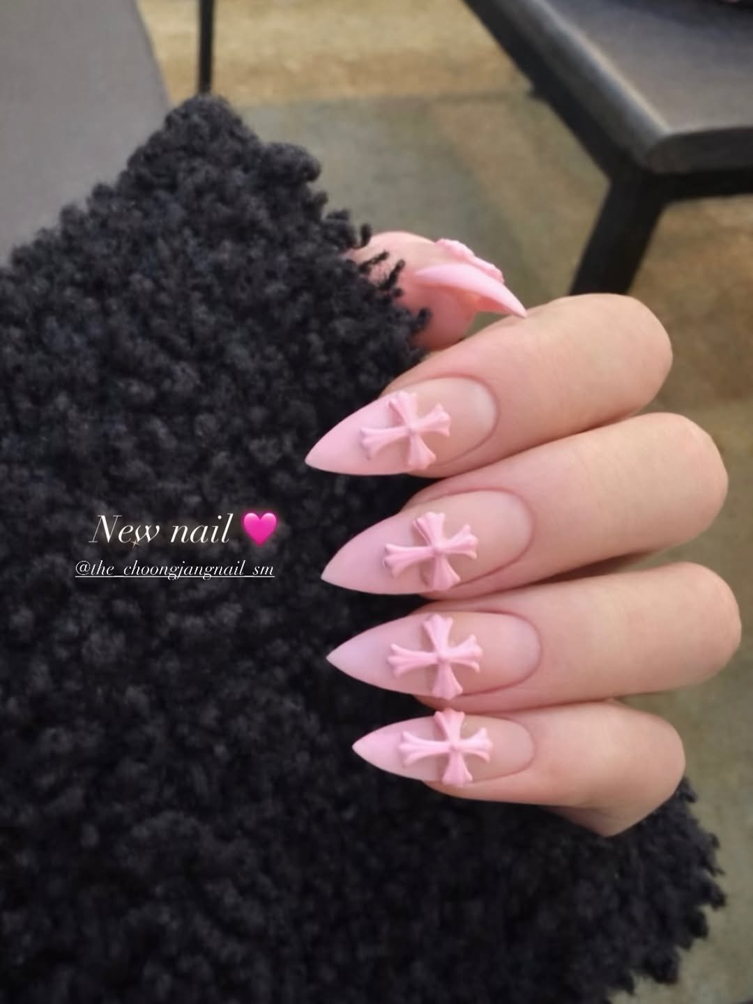 the_choongjangnail_sm 게시물 이미지: 소중한 후기샷💗
요즘 유행하는 #크롬네일 ( ˘ ³˘)♥

⟢전체연장...