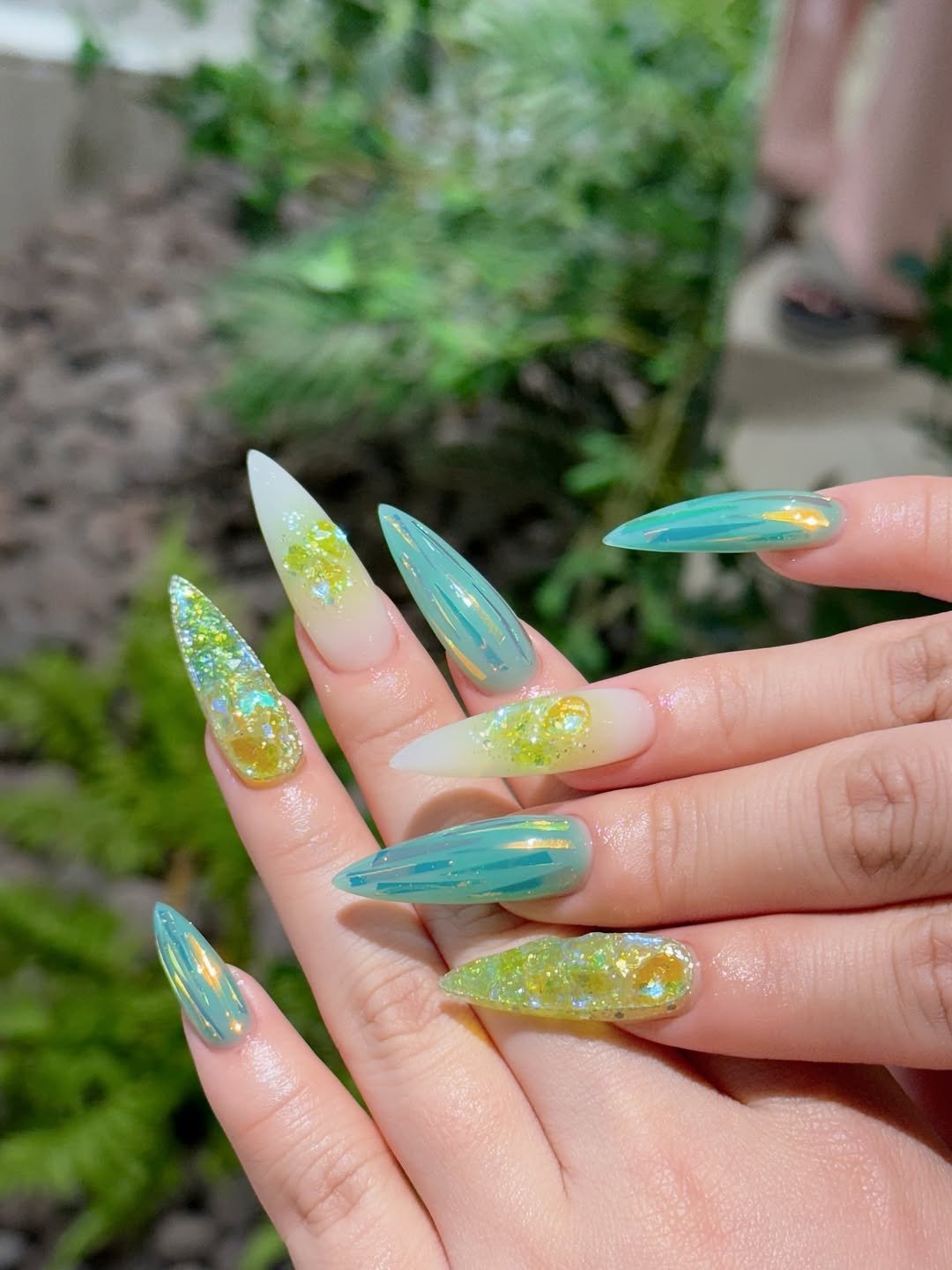 the_choongjangnail_sm 게시물 이미지: 청량함 MAX 🍋🍃🍋‍🟩
여름이다아잇🫠

⟢본점아트 ₩10.9
⟢전체연장...