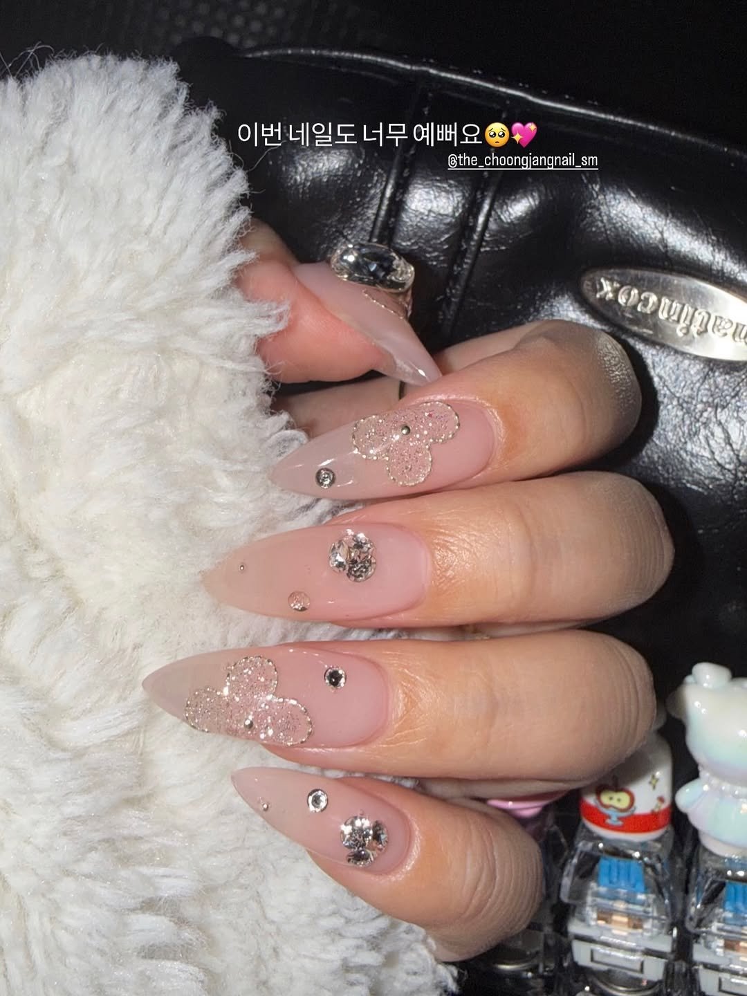 the_choongjangnail_sm 게시물 이미지: 후기샵 줍줍..( ¤̴̶̷̤́ ‧̫̮ ¤̴̶̷̤̀ )
매번 예쁜사진 감사합니당...