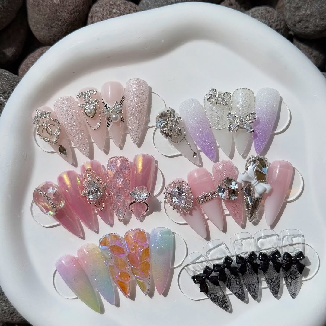 the_choongjangnail_sm 게시물 이미지: *:.. 𝐌𝐚𝐲 & 𝐉𝐮𝐧𝐞 :..*

상무점 5월/6월 아트입니다💚

price_...