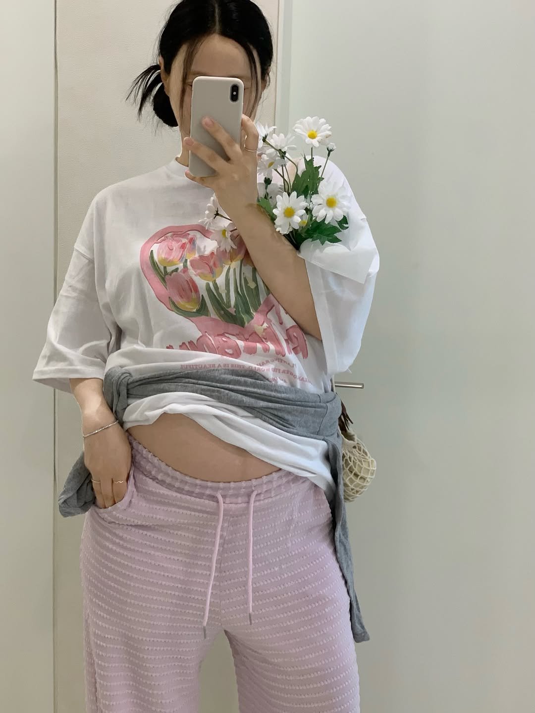 the_juni_ 게시물 이미지: 이제 여름이자나!!🎀

무겁다…🤰🏻
#31주임산부
