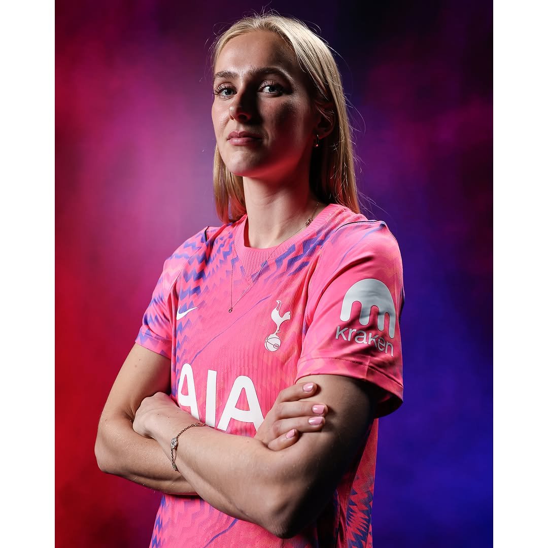 thealexmorton 게시물 이미지: Welcome to Spurs, @selmapanengstuen 

Shot for...