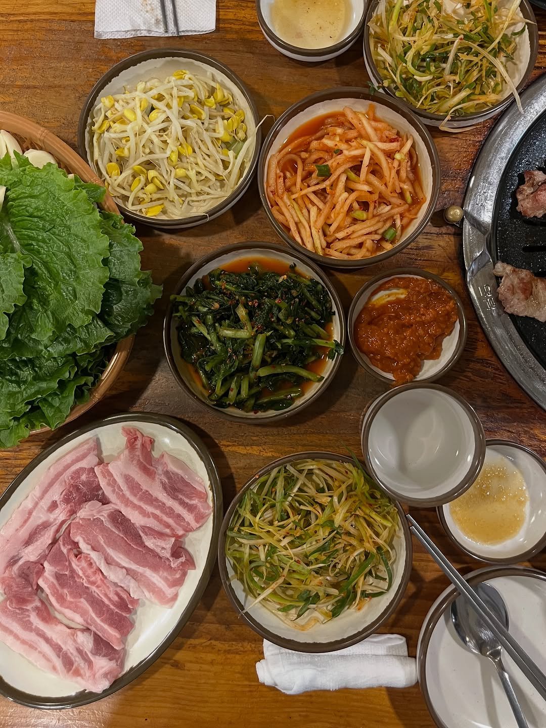 Photo by 허니꿀잼🍯 /🇰🇷🇦🇺 on September 30, 2025. May be an image of pork and text.