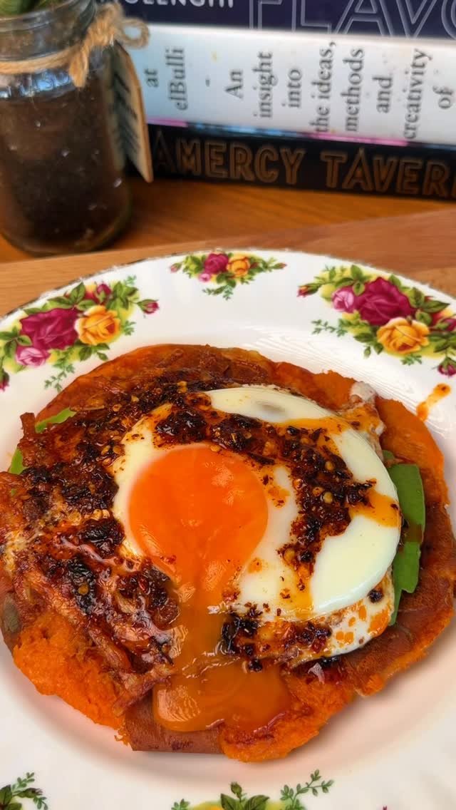 thechefoutwest 게시물 이미지: Smashed Sweet Potato Pancake

Follow...