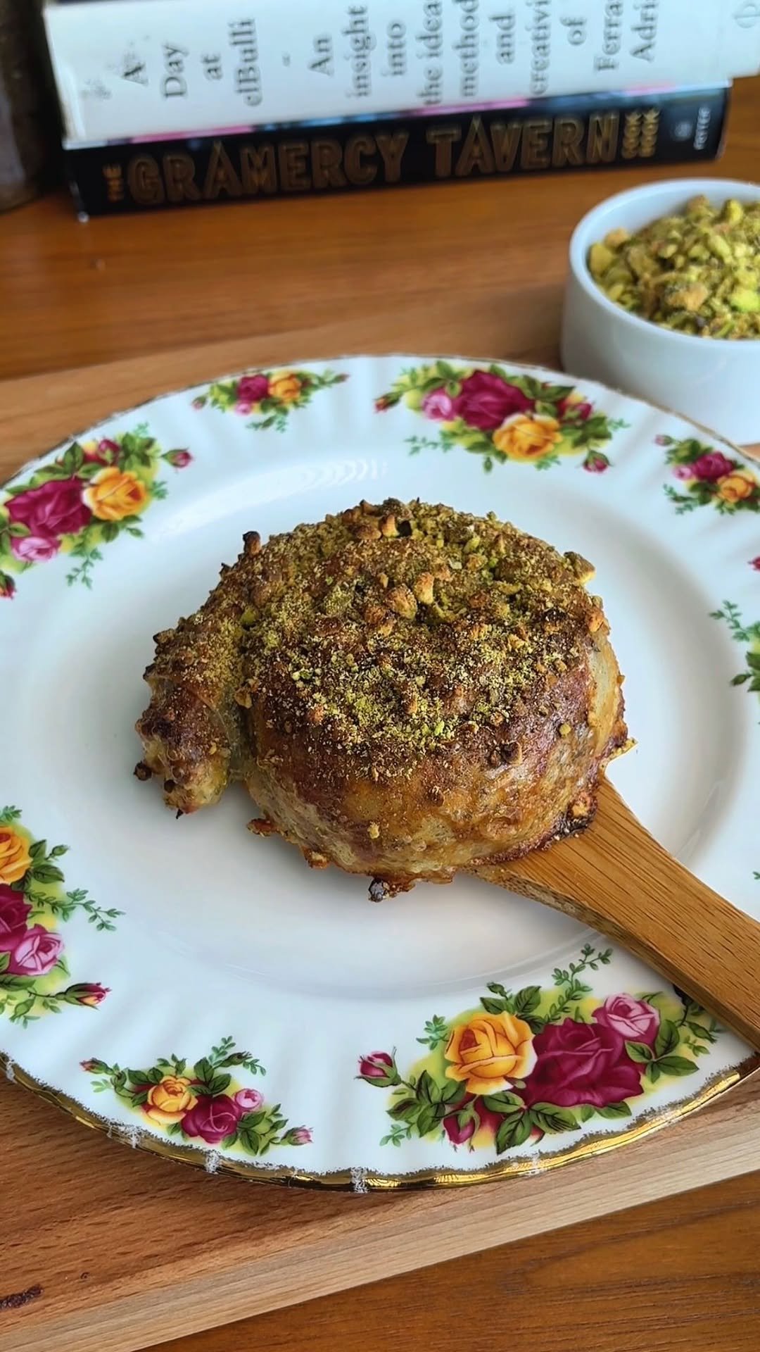 thechefoutwest 게시물 이미지: Baklava rice paper spiral 

Follow...