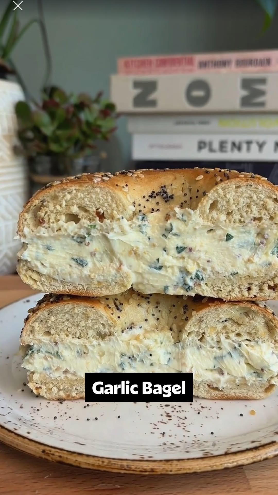 thechefoutwest 게시물 이미지: @thechefoutwest takes his bagel and cream...