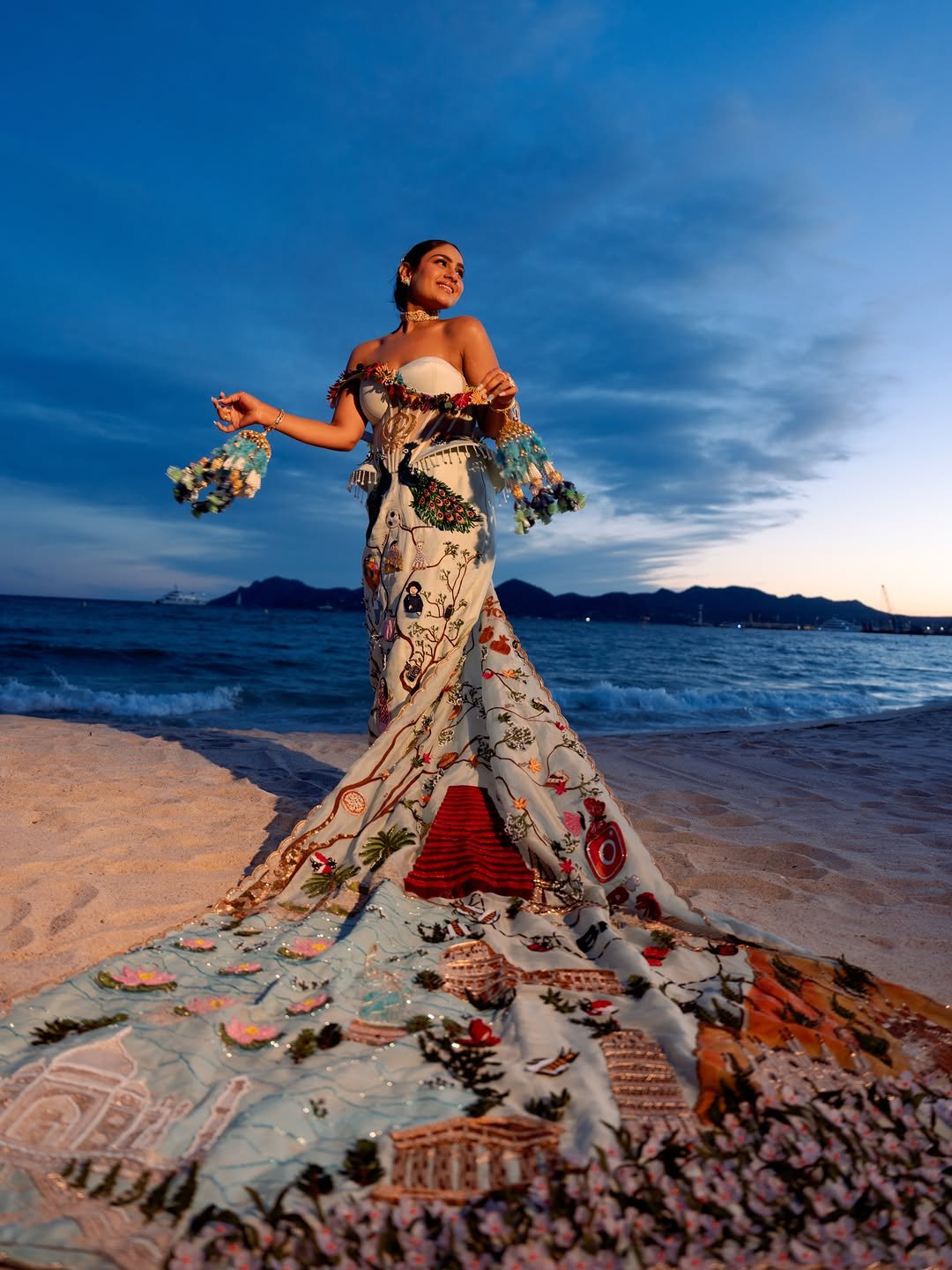 theclassyfoodophile 게시물 이미지: I Cannes and I did 🎬

Jewellery:...