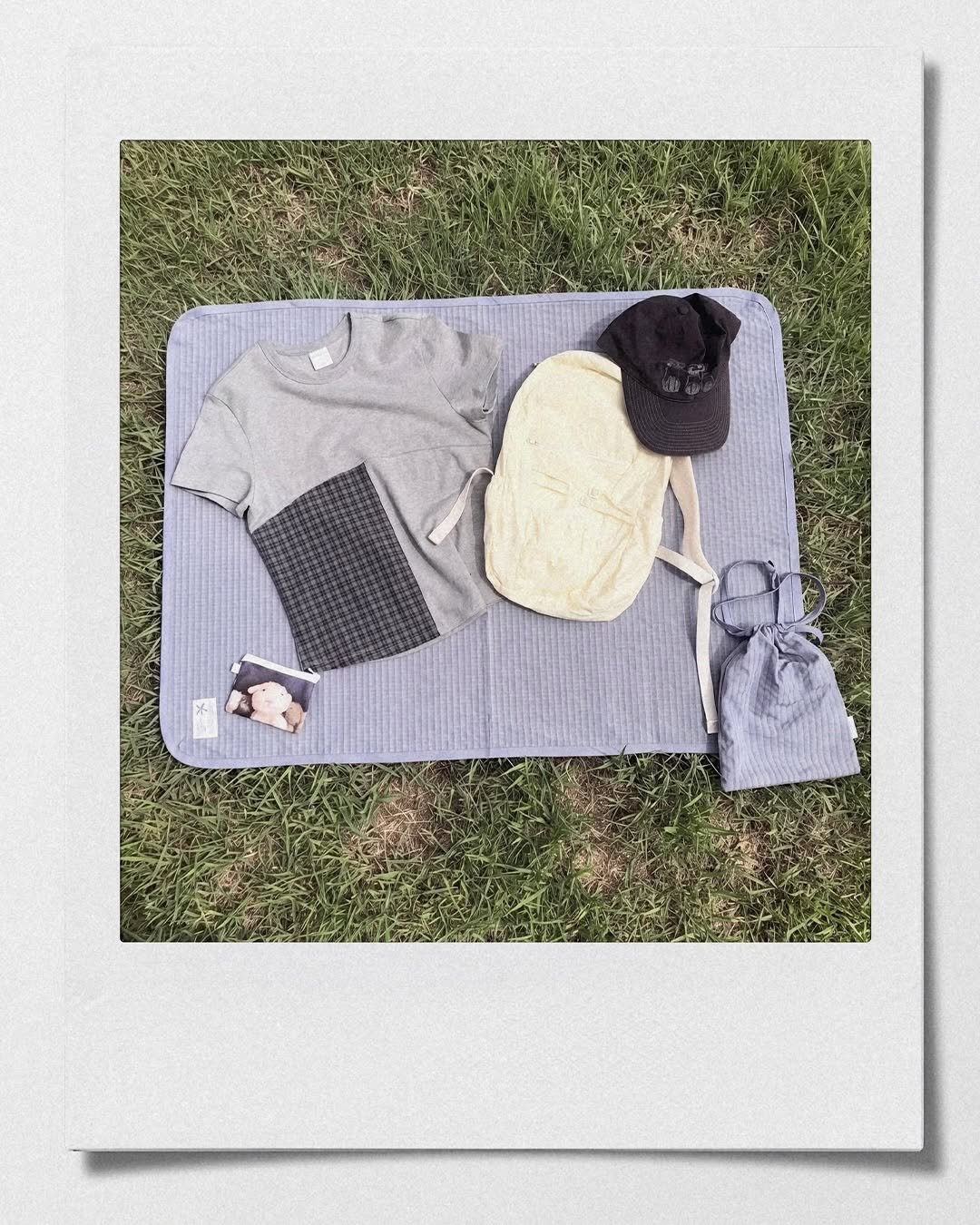 thecoldestmoment 게시물 이미지: crop crop crop ✂️

*(w) TCM print crop T...