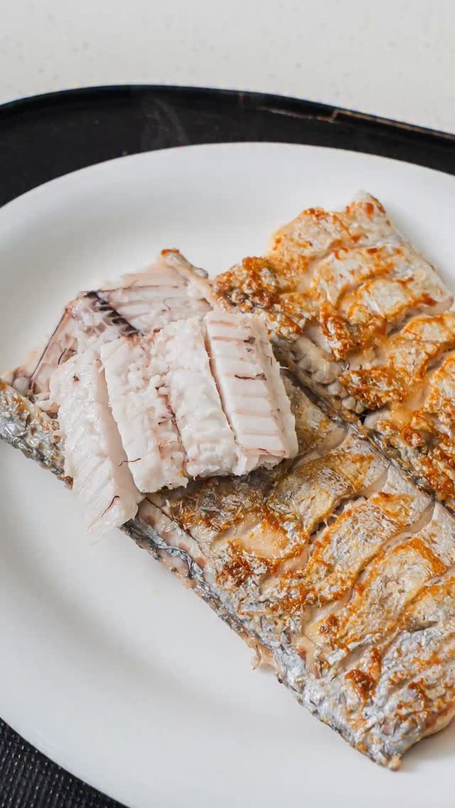 theeasychan 게시물 이미지: 이정도 두께는 돼야 진짜 갈치죠~!😎

다가오는 가정의 달, 제주 바다의 맛을...