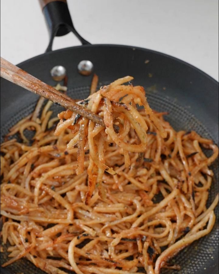 theeasychan 게시물 이미지: 특허받은 황토가마에 구운 진미채와 멸치, 그리고 새우
국내유일 특허 황토가마에 구워...