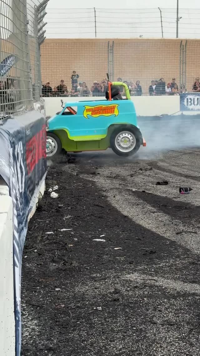 thehoonigans 게시물 이미지: Cartoon style crash 💥
@mulletmachine67