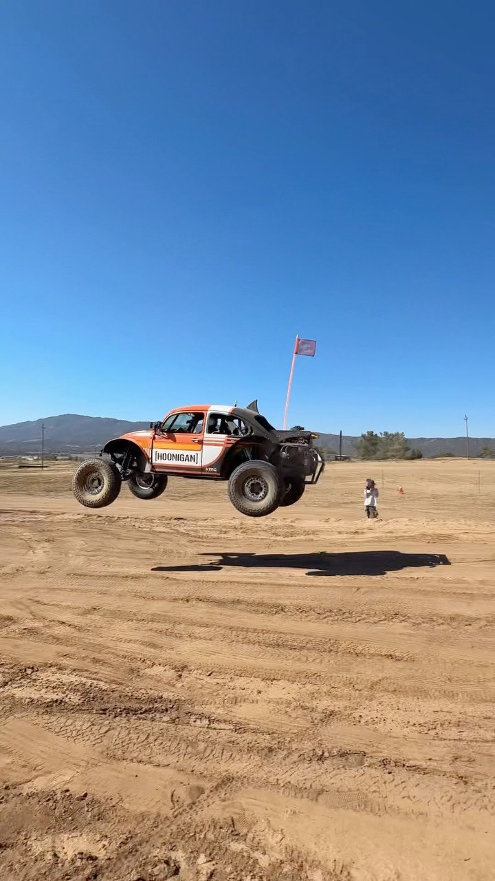 thehoonigans 게시물 이미지: Just like jumping your mom’s Altima over the...