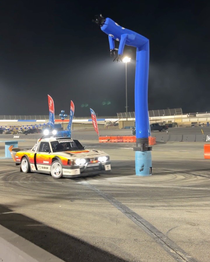 thehoonigans 게시물 이미지: Do we have any side-by-side fans in the chat?...