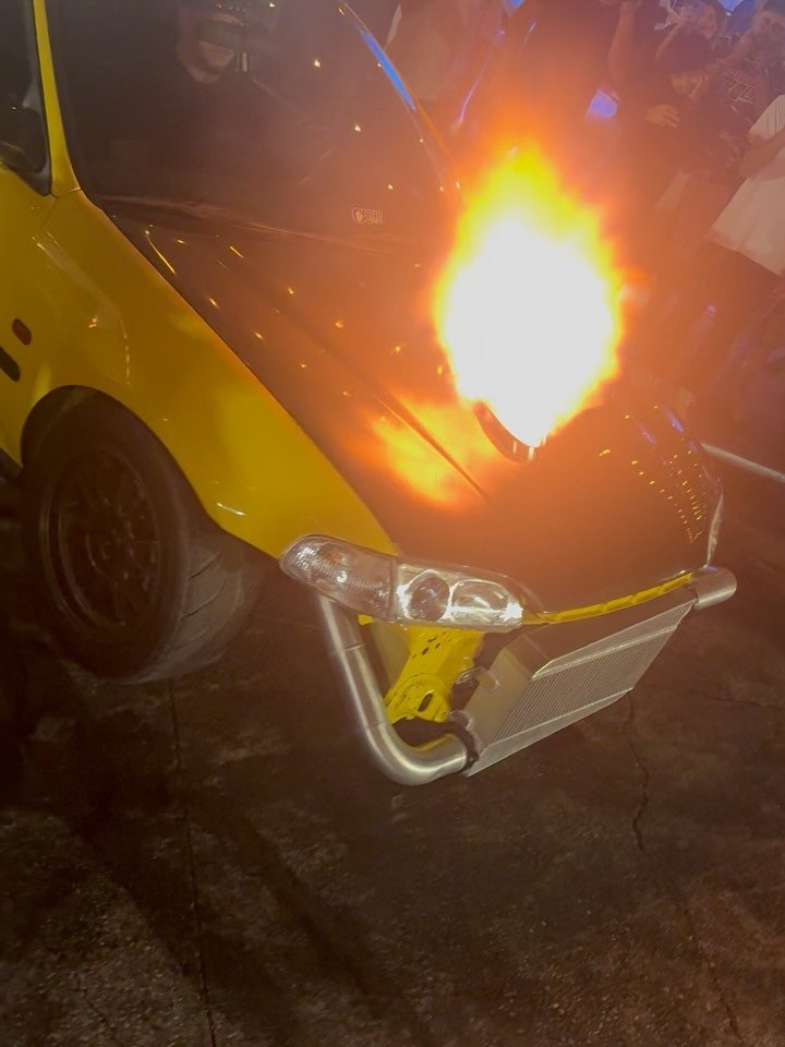 thehoonigans 게시물 이미지: @freddylsx pulled out the Civics last night!...