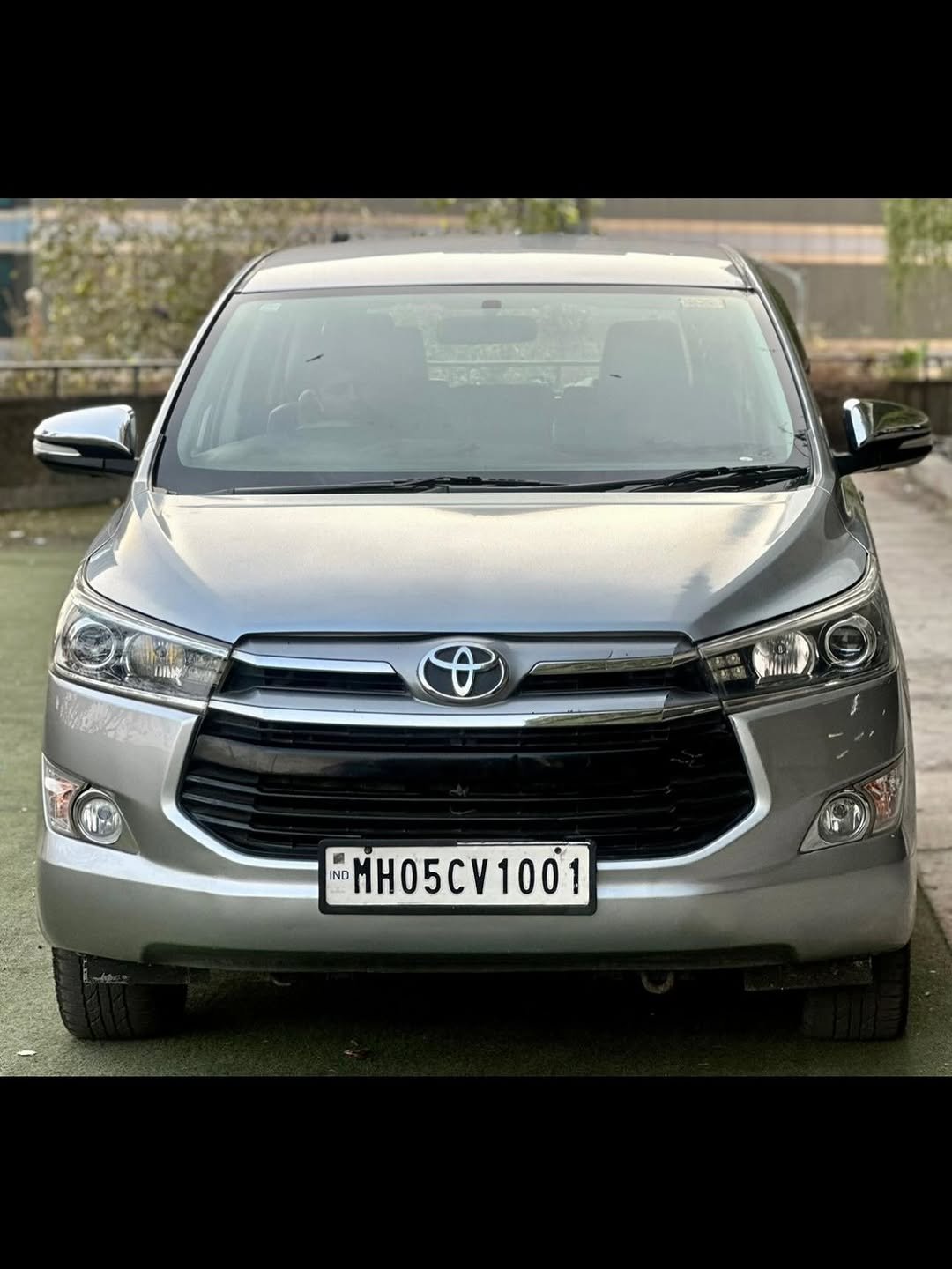 Photo shared by The Jackpot Cars on November 21, 2025 tagging @arfat.zara, @loveyounoorr, and @thejackpotcars. May be an image of car, wheel, windshield and text that says 'MH05CV1001 IND'.