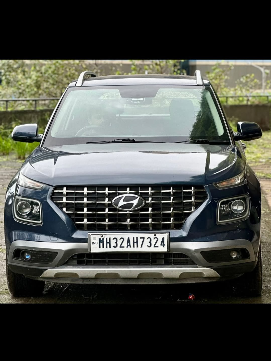 Photo shared by The Jackpot Cars on August 25, 2025 tagging @arfat.zara, @loveyounoorr, and @thejackpotcars. May be an image of ‎windshield, sedan, wheel and ‎text that says '‎14+H は11 רדוז רדד IND IND ND ЙH32AH7324 4‎'‎‎.