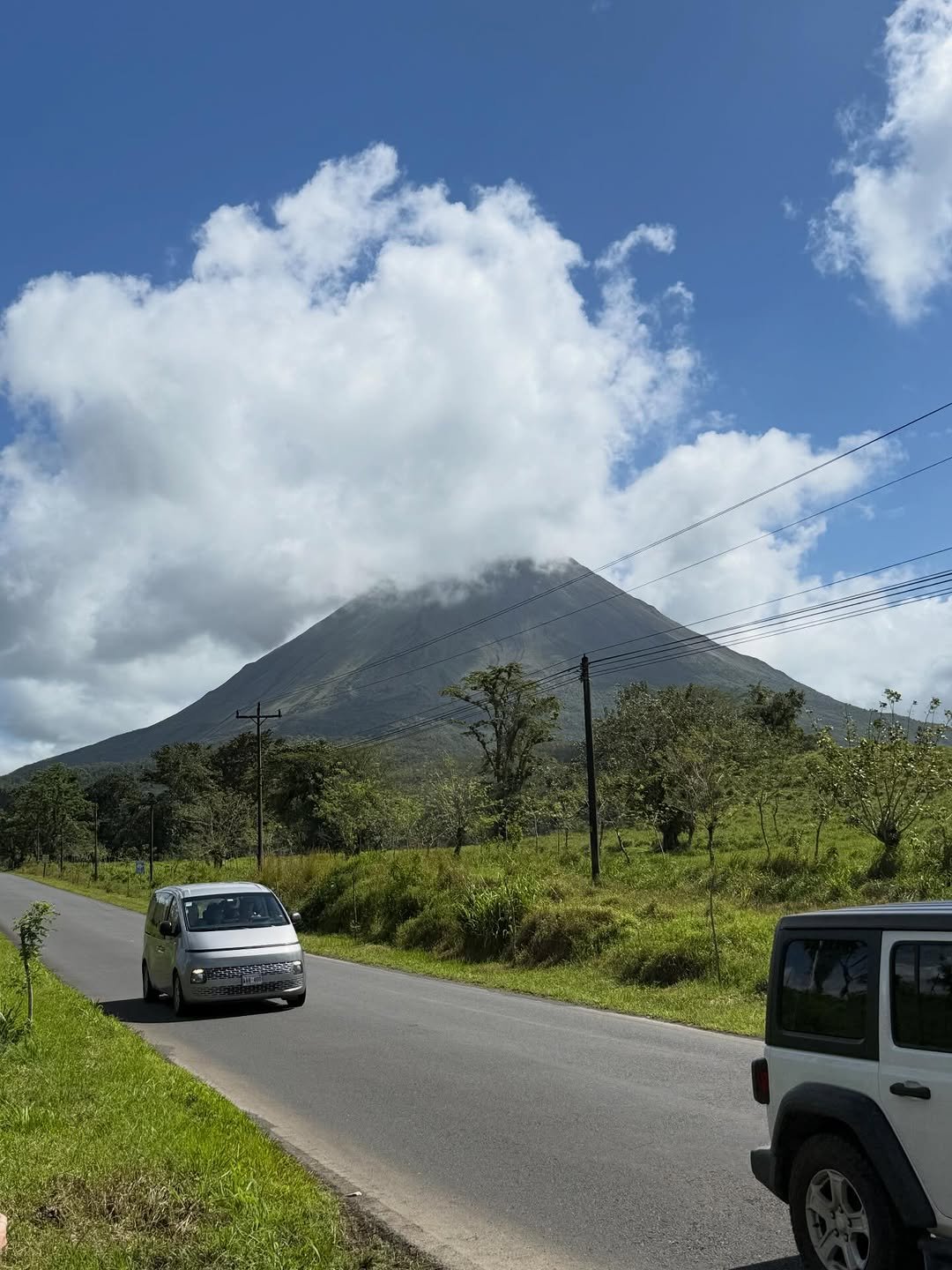 thejordanwelch 게시물 이미지: Our trip to La Fortuna, Costa Rica.  In just a...