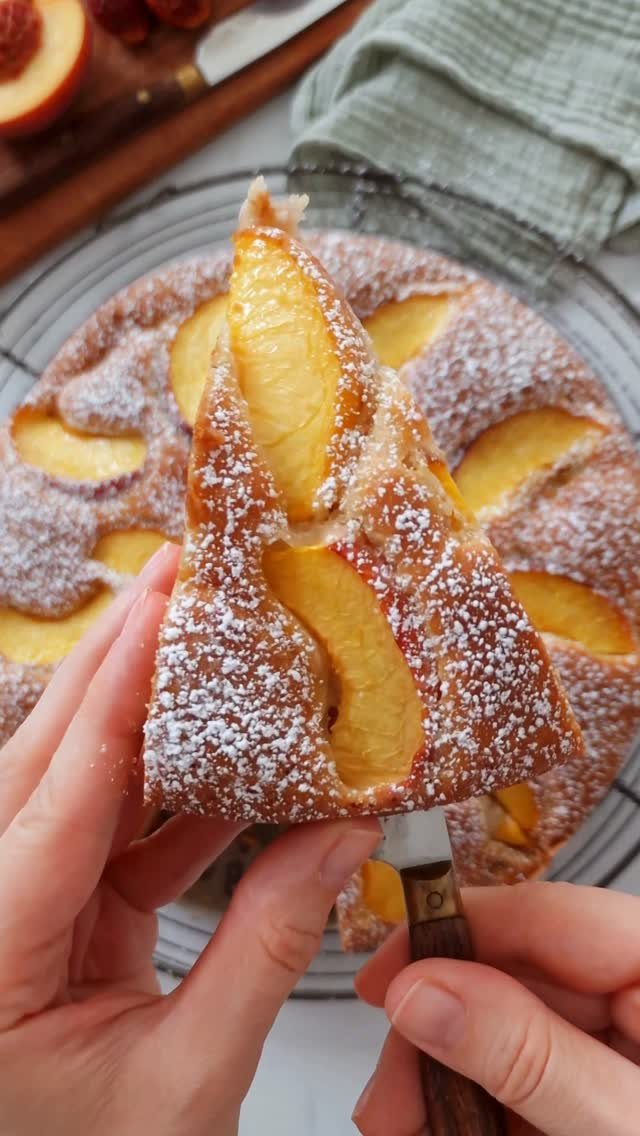 theloopywhisk 게시물 이미지: Soft, buttery gluten-free peach cake 🍑🧡 Just a...